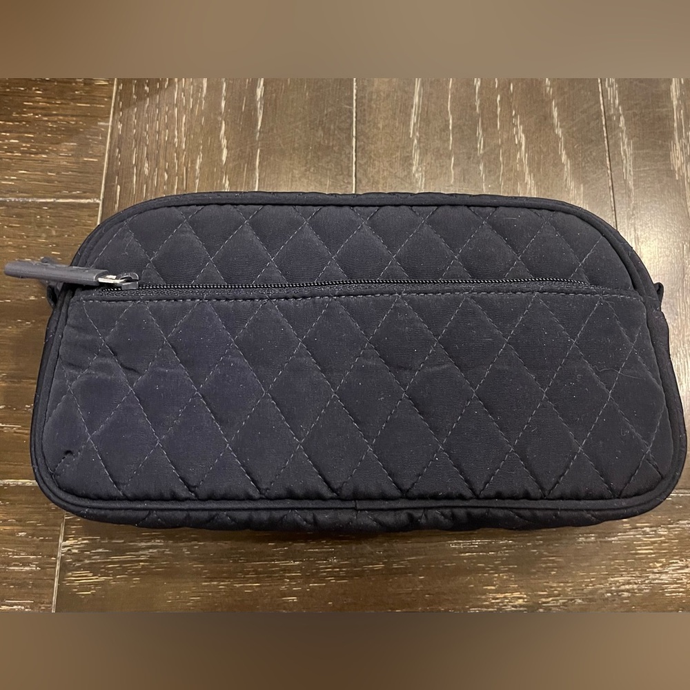 Vera Bradley NWT Quilted Travel Medicine or Toiletry Bag - Picture 2 of 7
